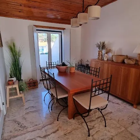 Casa Avo Nino Gueste House Назаре