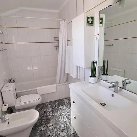 Casa Avo Nino Gueste House Апартаменты *